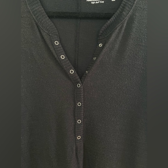 Abercrombie Soft & Cozy Henley Long Sleeve (Set of 2) - Picture 3 of 13